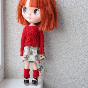 Conjunto de punto para muñeca Blythe: suéter, falda y polainas de lana merino