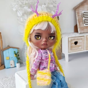 Knitted Angora Blythe Doll Outfit: Cardigan, Hat & Bag