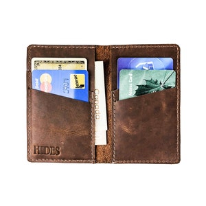 Porte-cartes en cuir, Porte-cartes en cuir personnalisé, Porte-cartes en cuir effet vieilli, Portefeuille cadeau garçons d'honneur, Portefeuille en cuir pleine fleur