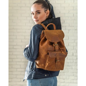 Sac à dos en cuir pour femme, sac à dos personnalisé en cuir pleine fleur, cadeaux d'anniversaire en cuir pour elle, cadeaux de Noël