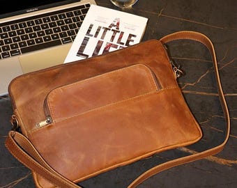 Skórzany pokrowiec na MacBooka Pro Air 13 M4, M3, M2, M1, personalizowany skórzany pokrowiec na MacBooka 13" 14" 15" 16" z paskiem na ramię