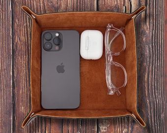 Custom Leather Valet Tray – Personalized Catchall for Desk, Office and Home | Anniversary, Corporate and Groomsmen Gifts