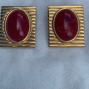 Kenneth Jay Lane KJL red gold tone clip on earrings