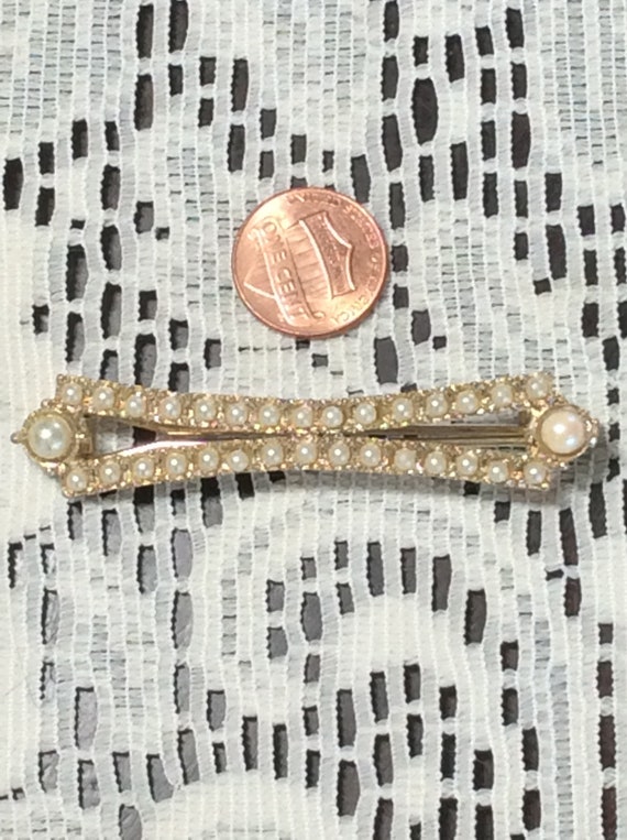 Elegant Gold Tone Vintage Hair clip with Pearl Be… - image 1