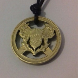 Scottish Thistle necklace 2pound coin.