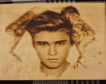Justin Drew Bieber ist ein kanadischer Sänger Bild auf Holz Pyrographie gebrannt Größe A4