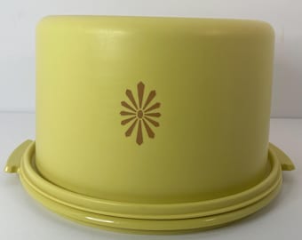 1970’s Tupperware Harvest Gold Pie & Cake Carrier Dome Lid