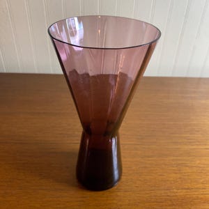 Amethyst Purple Hand Blown Optic Glass Vase MCM Designer Style Vase unmarked