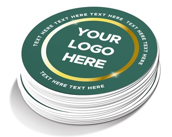 Könnte beinhalten: Ein Stapel runder Aufkleber mit dunkelgrünem Hintergrund und goldenem Rand. In der Mitte des Aufklebers steht der Text "YOUR LOGO HERE" in Weiß. Der Text "TEXT HERE TEXT HERE" ist am Rand des Aufklebers aufgedruckt.