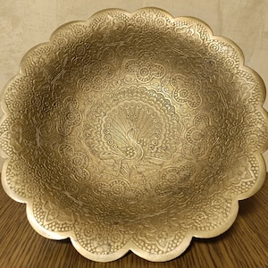 Vintage Brass Fruit Bowl with Scalloped Edge, Metal Fruit Dish, Sweets Candy Dish, Indian Pedestal Bowl, Boho Decor