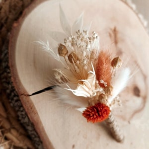 Boutonnière en fleurs séchées image 5