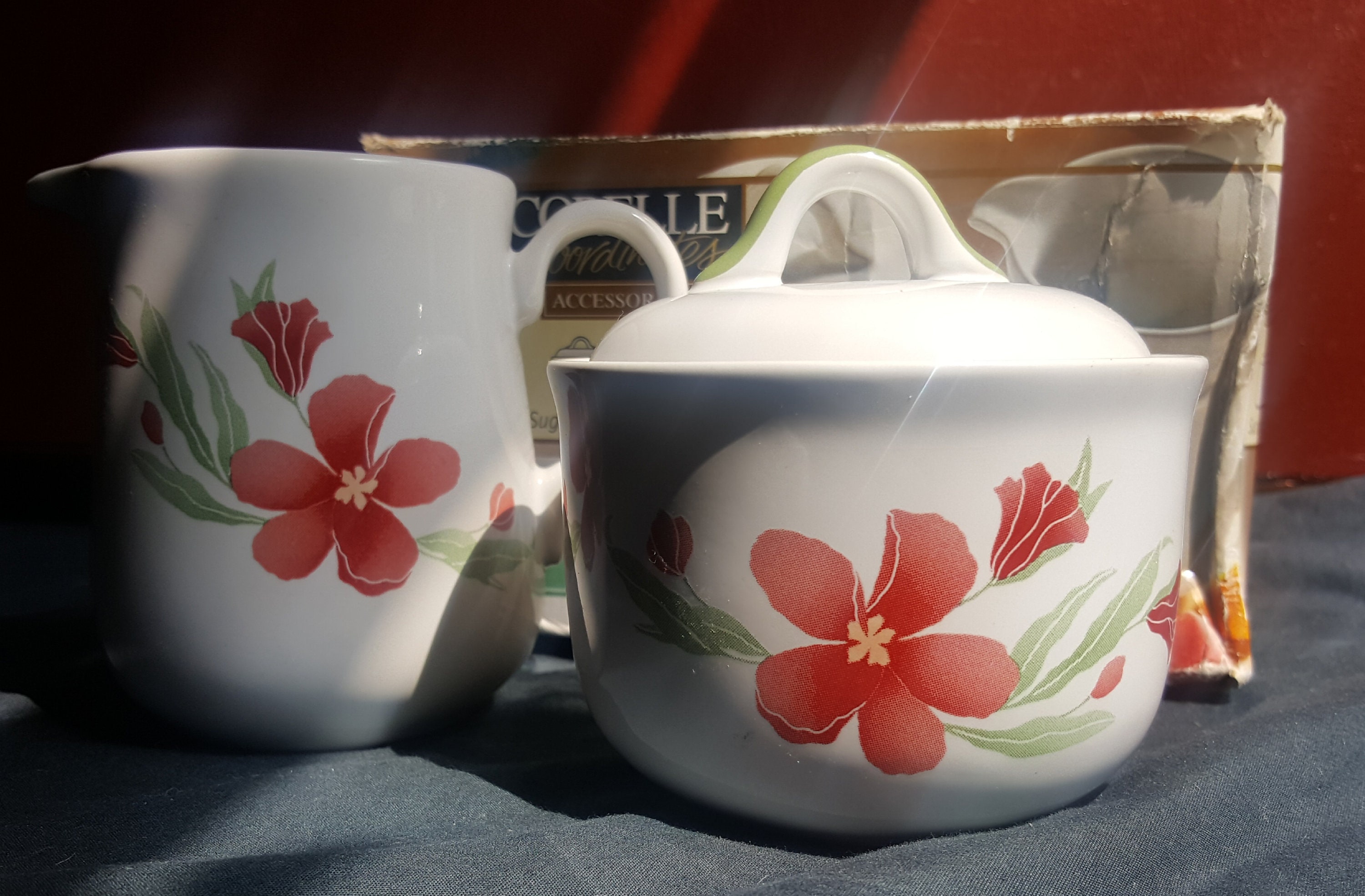 Corelle Coordinates 1998 Pacific Bloom Stoneware Sugar and Creamer