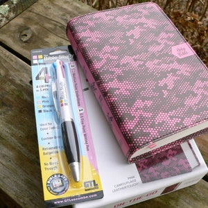 CSB Compact Pink Camo BIBLE + 4 Color Bible Study Pen