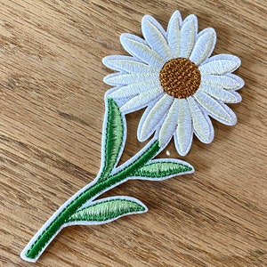 Daisy stem hat patch 6.3 x 12.7 cm, embroidery patch, trucker hat patch, flower, daisy, iron on patch,western, floral