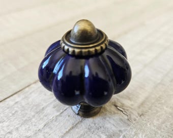 Puxadores de cerâmica em formato de flor, puxadores de gaveta azul-escuro, puxadores com inspiração vintage, puxadores para gavetas de cômoda, puxadores para armário de escrivaninha, puxadores em formato de abóbora.