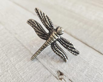 Gałki do szuflad Dragonfly: fantazyjny uchwyt do szafki