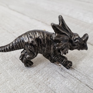 Puxadores de gaveta de dinossauro, puxadores de decoração de dinossauro, puxadores de gaveta de cômoda Triceratops, puxadores de armário de mesa de metal