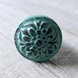 Cast Iron Flower Knobs, Rustic Teal Green Drawer Knobs, Distressed Knobs, Farmhouse Handles, Dresser Drawer Pulls, Rustic Desk Cabinet