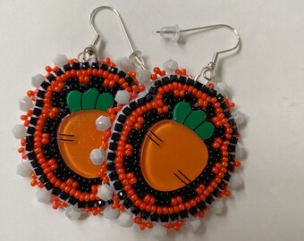 Handmade beaded earrings. Indigenous beading. Carrots