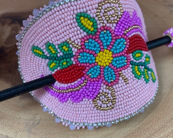 Handmade beaded barrette. Indigenous. Métis flower design.
