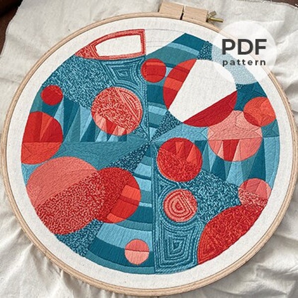 Circular embroidery pattern