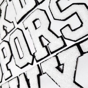 Parche de chenilla de 7 cm con ribete blanco y negro, parches de letras para planchar o coser, bordado con alfabeto retro