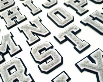 Écusson à lettres en chenille 3D gris de qualité 5 cm, grande taille, fer sur des patchs de serviette à coudre sur des vêtements de broderie alphabet