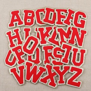 Grande 8,5 cm Vermelho Natal Chenille Patch Letras Patches Ferro / Costurar no Alfabeto Dourado