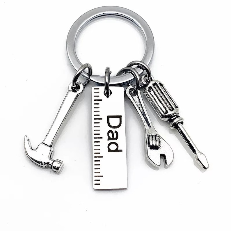 Porte-clés personnalisé papa maman bricoleur cadeau saint valentin porte-clés cadeau acier inoxydable porte-clés outils gravure image 4