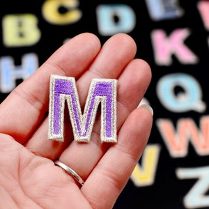 Parches de letras de varios colores para planchar/coser ropa de bordado de alfabeto