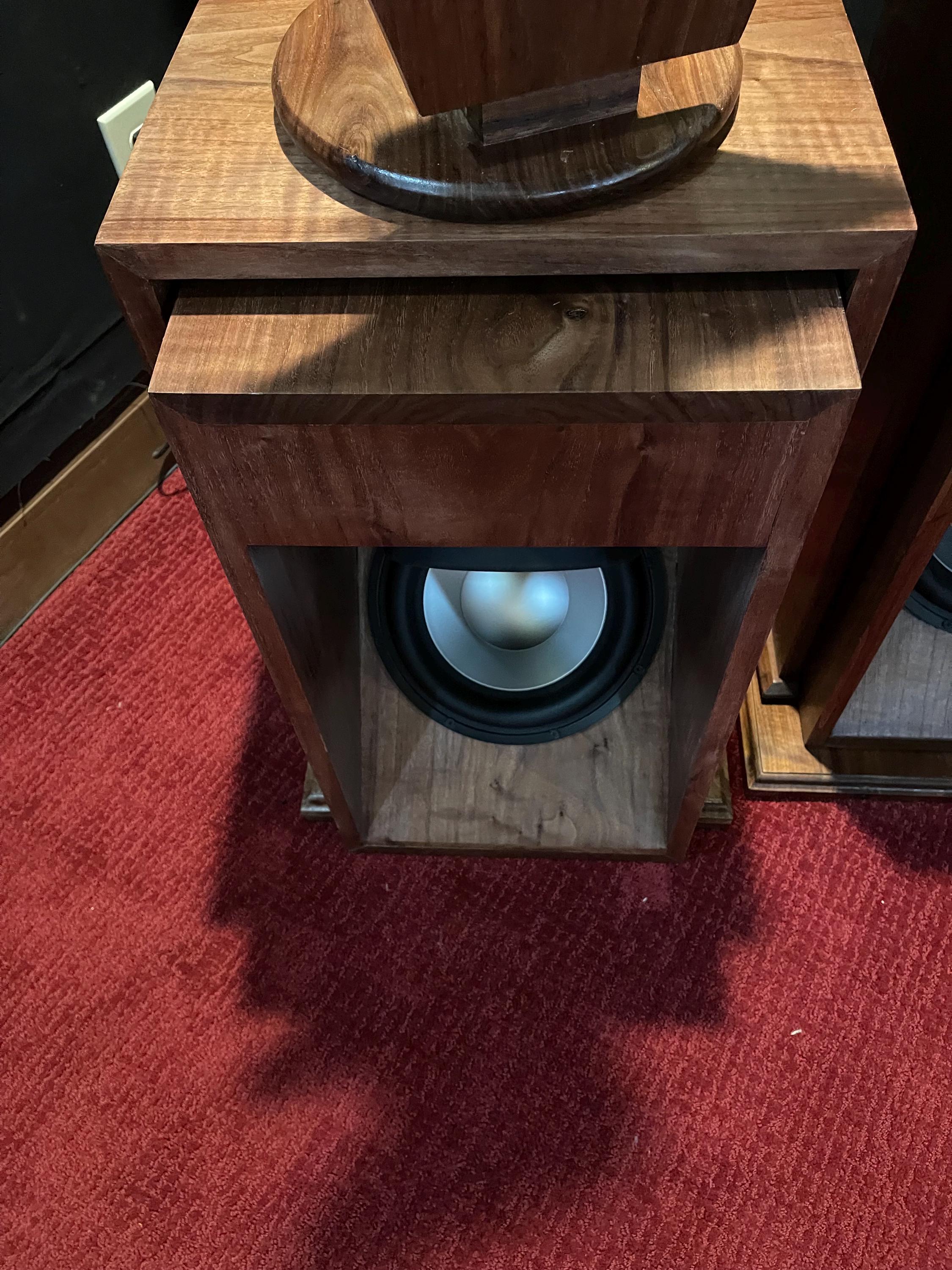 LX521.4 Reference Speakers - Etsy