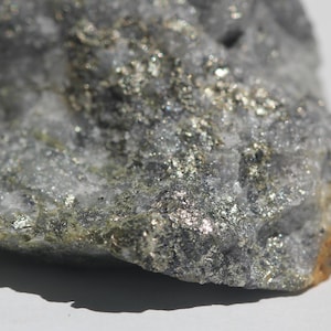 Yuba County California Raw Gold Ore Specimen – 42.79g Natural Free Gold in Iron Matrix Quartz – Collector&#39;s Grade – Visible Gold and Silver