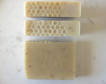 Vitamin Bee Soap | Beeswax & Honey Handmade Artisan Australian Soap Bar | Zero Waste Soap