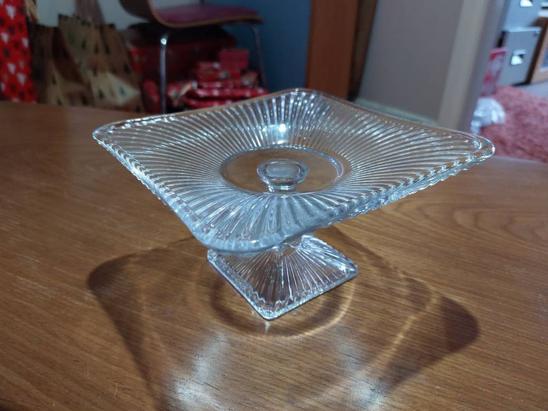 Vintage Art Deco pressed glass Cake Stand / Centrepiece. Pedestal geometric glass cake stand / Bon Bon platter. image 4