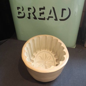 Vintage Stoneware Jelly / Jello mould. Vintage Mold, Vintage Mould. Victorian Jelly Mould.