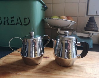 1950s Art Deco style Hotelware Teapot and lidded Sugar bowl.