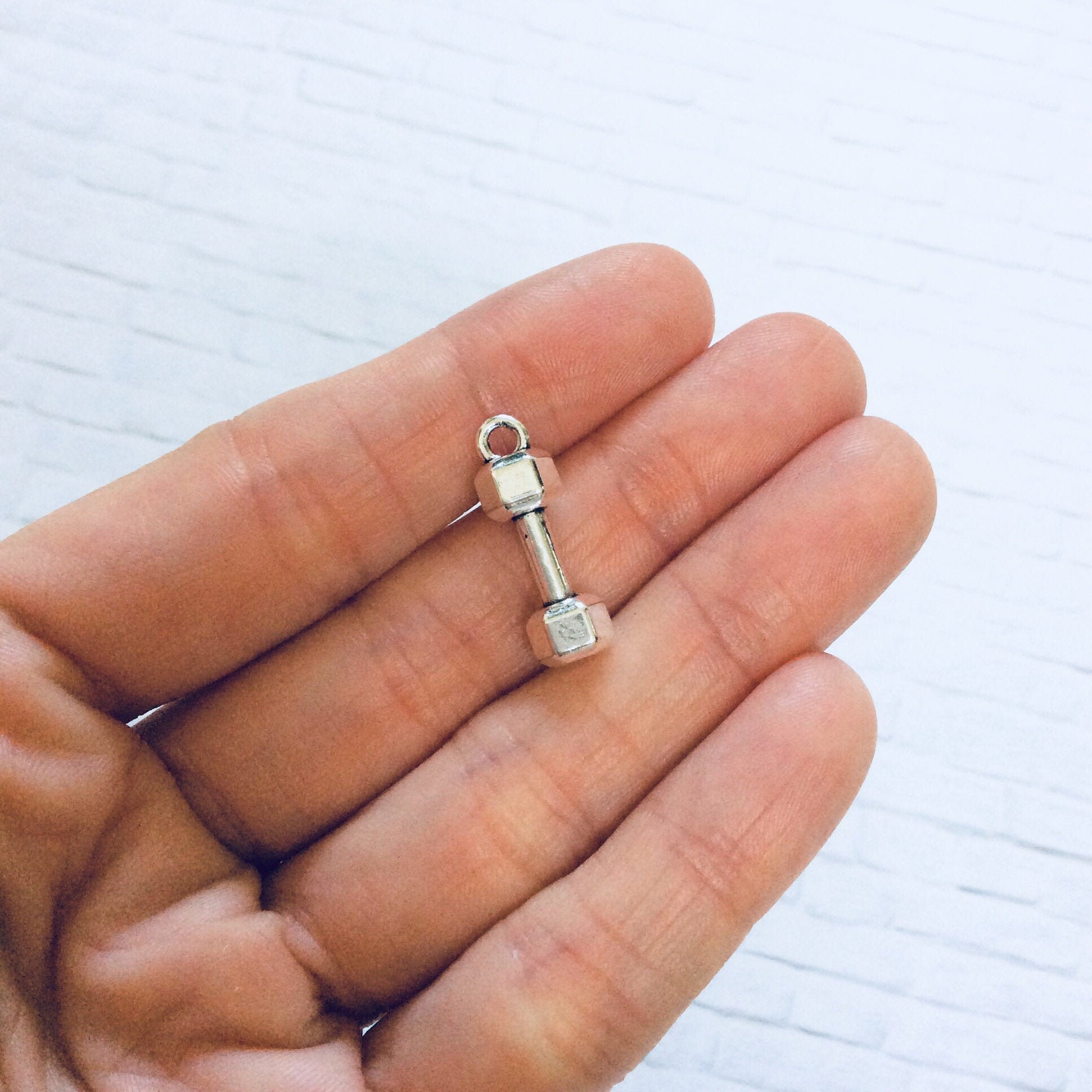 1 Charm haltère en argent / Poids / Haltères / Haltères de sport / Musculation / Fitness / Charme / Pendentif / Bijoux / Métal / Argent antique