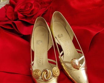 80s Vintage G Zuin Italian Gold Kitten Heel Leather Shoes