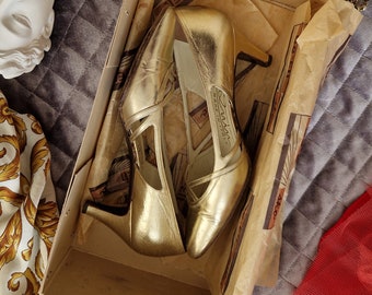 80s Vintage G Zuin Italian Gold Kitten Heel Shoes