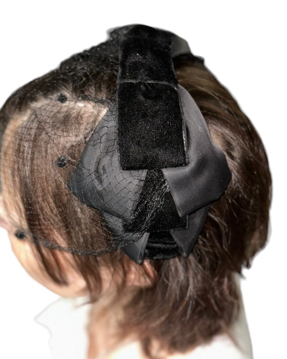 Vintage Black Satin and Velvet Fascinator Hat Mad… - image 5