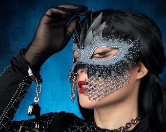 Masque noir en cotte de mailles argentée, masques de mascarade pour femmes, masque d'oiseau, masques de mardi gras, masque fétiche