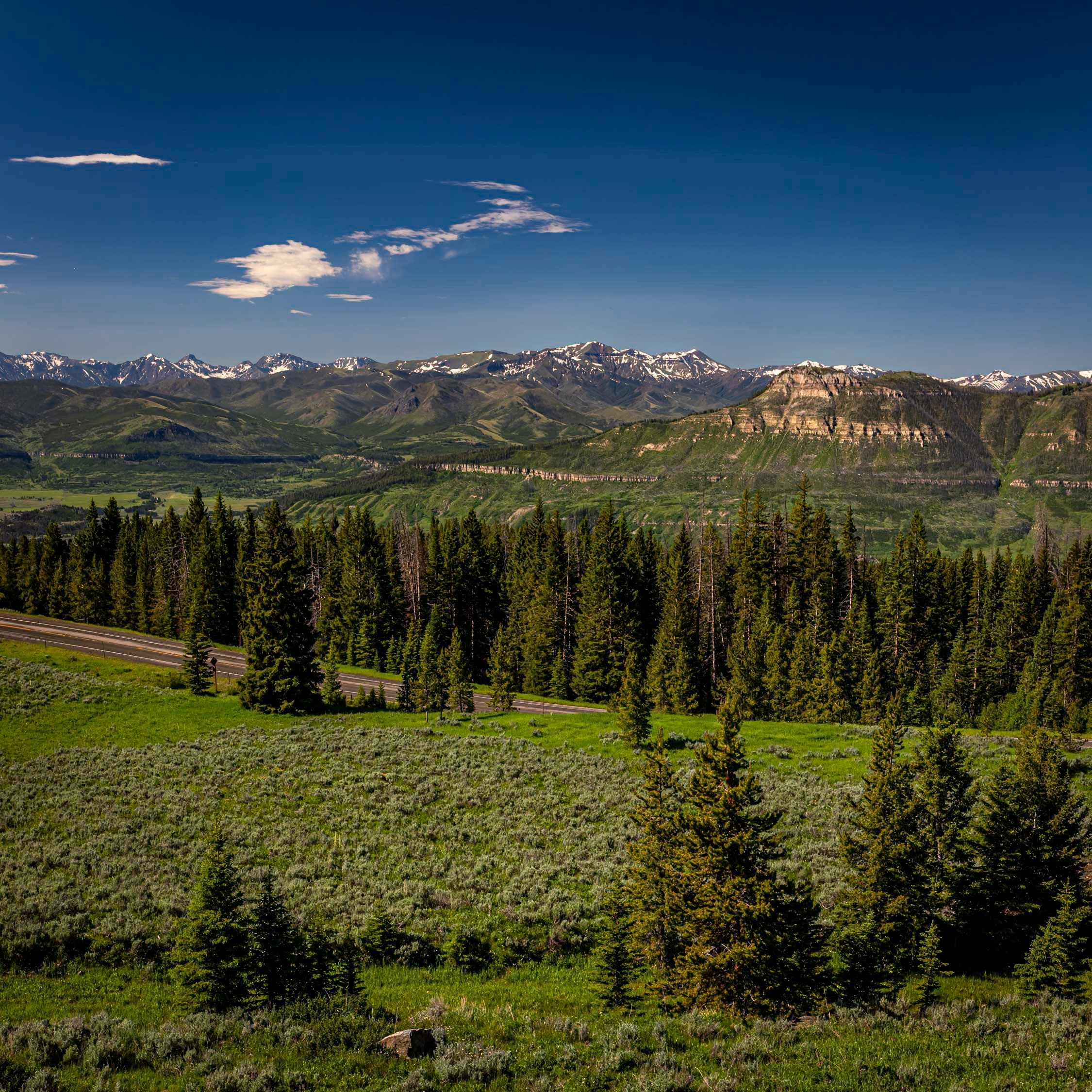 Beartooth Highway Scenic Vista, Montana - Mountain Landscape ...