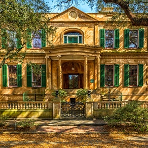 Historic Owens-Thomas House, Savannah, Georgia | Photograph | distressed, brick, historic, city, building, architecture, museum, telfair