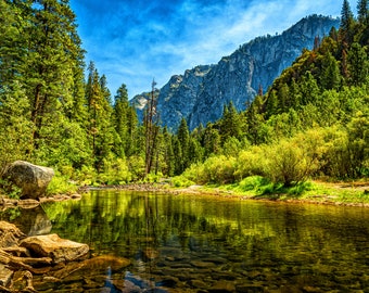 Merced River in Yosemite Valley  | Photograph | California, United States | travel, summer, skyline, west, valley