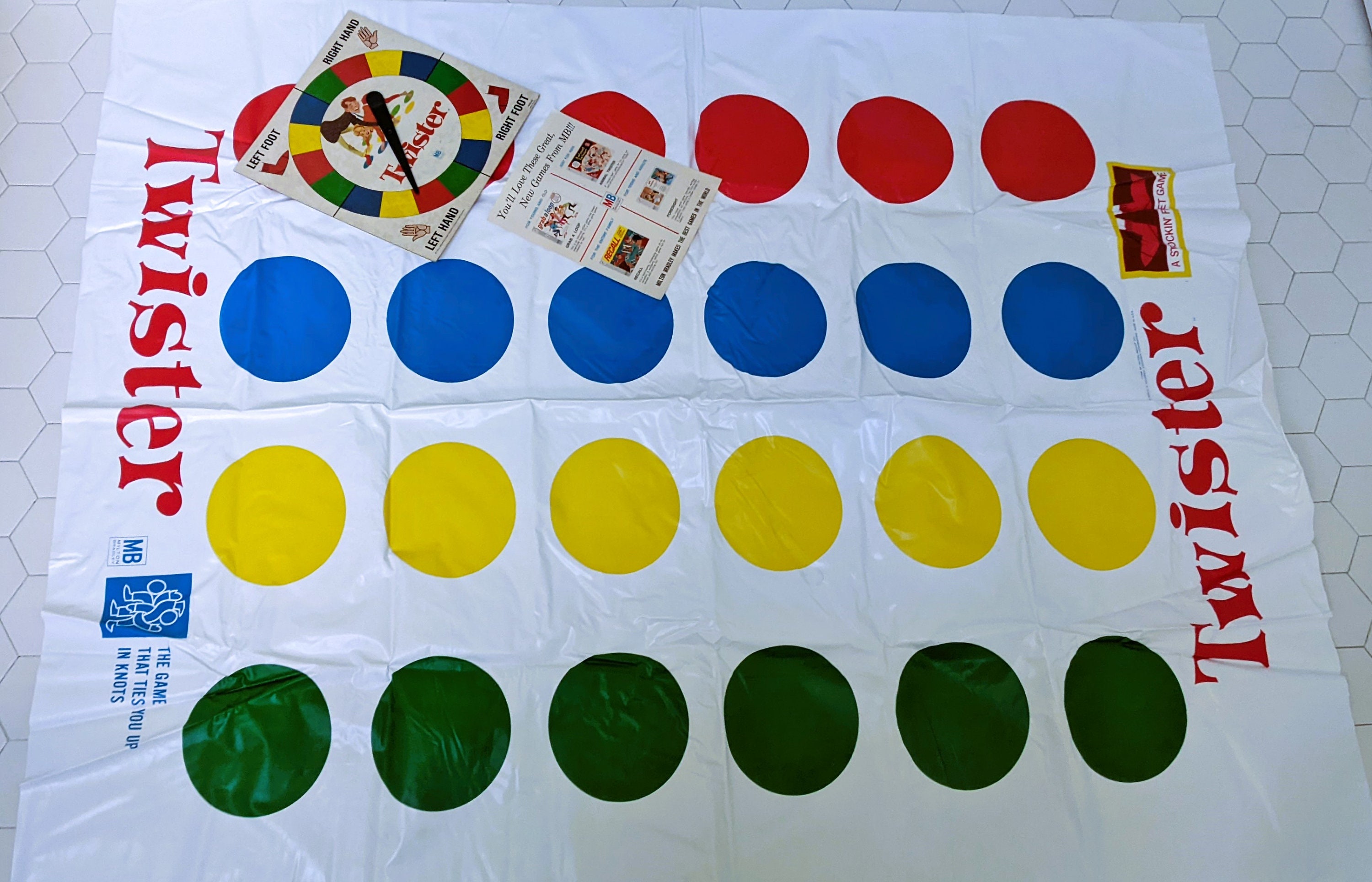 Twister Nostalgia Edition, image size:3000x1928