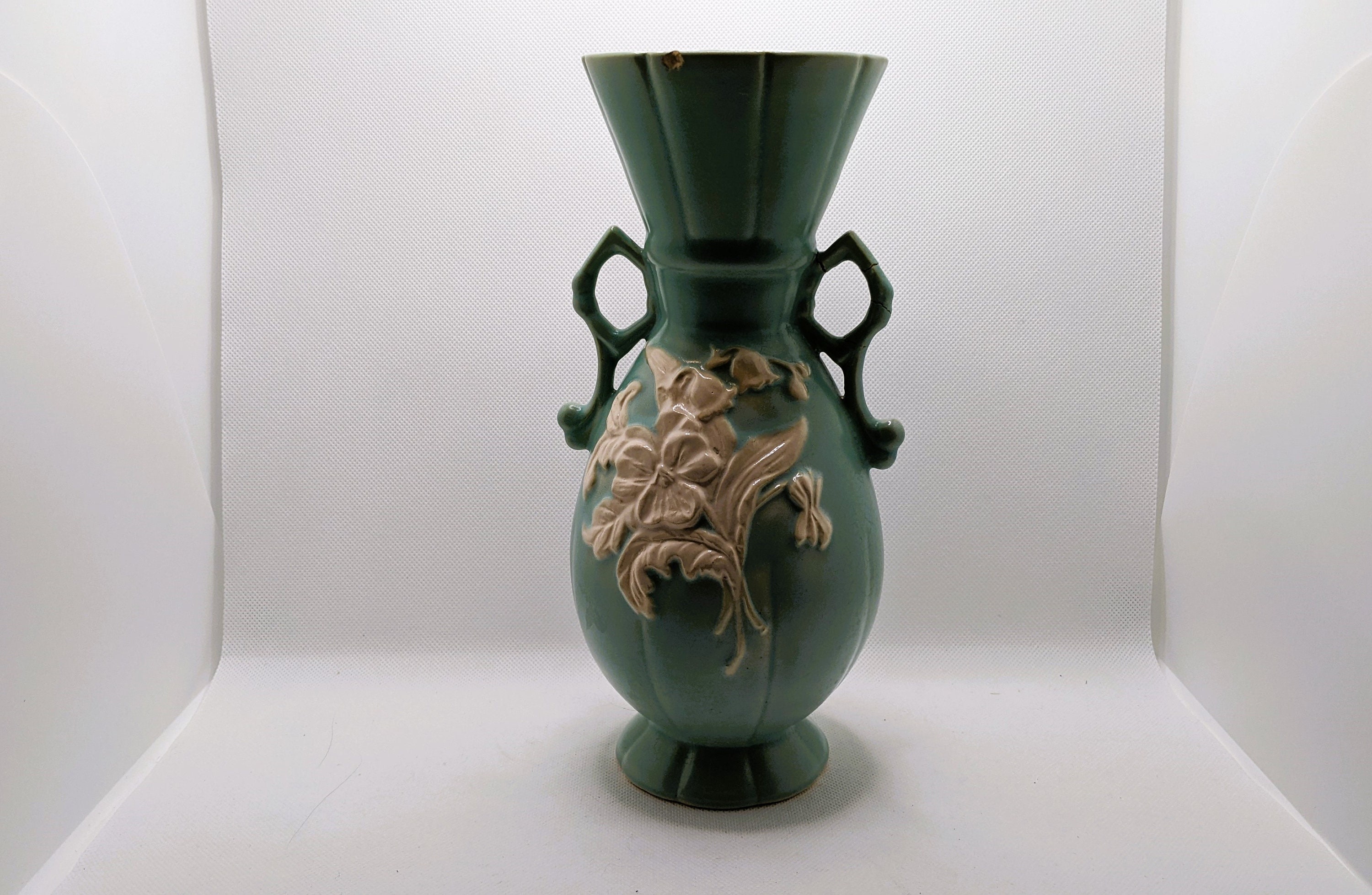 C 1920-1930s Weller Pottery Vase Dogwood Wild Rose Pattern Green