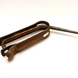 1930s-1940s Garage Mechanic Automobile Tool Pat 1982519 Oil Can Grip Spout Air Compression Part Early Automotive