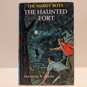 1965 Hardy Boys The Haunted Fort Hardback Book Franklin Dixon White Multi Scene
