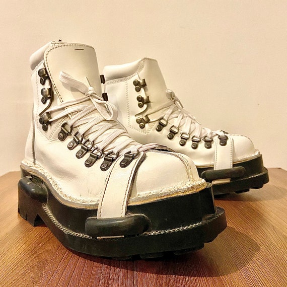 FLY LONDON Rare 90’s Vintage Chunky Platform Boots