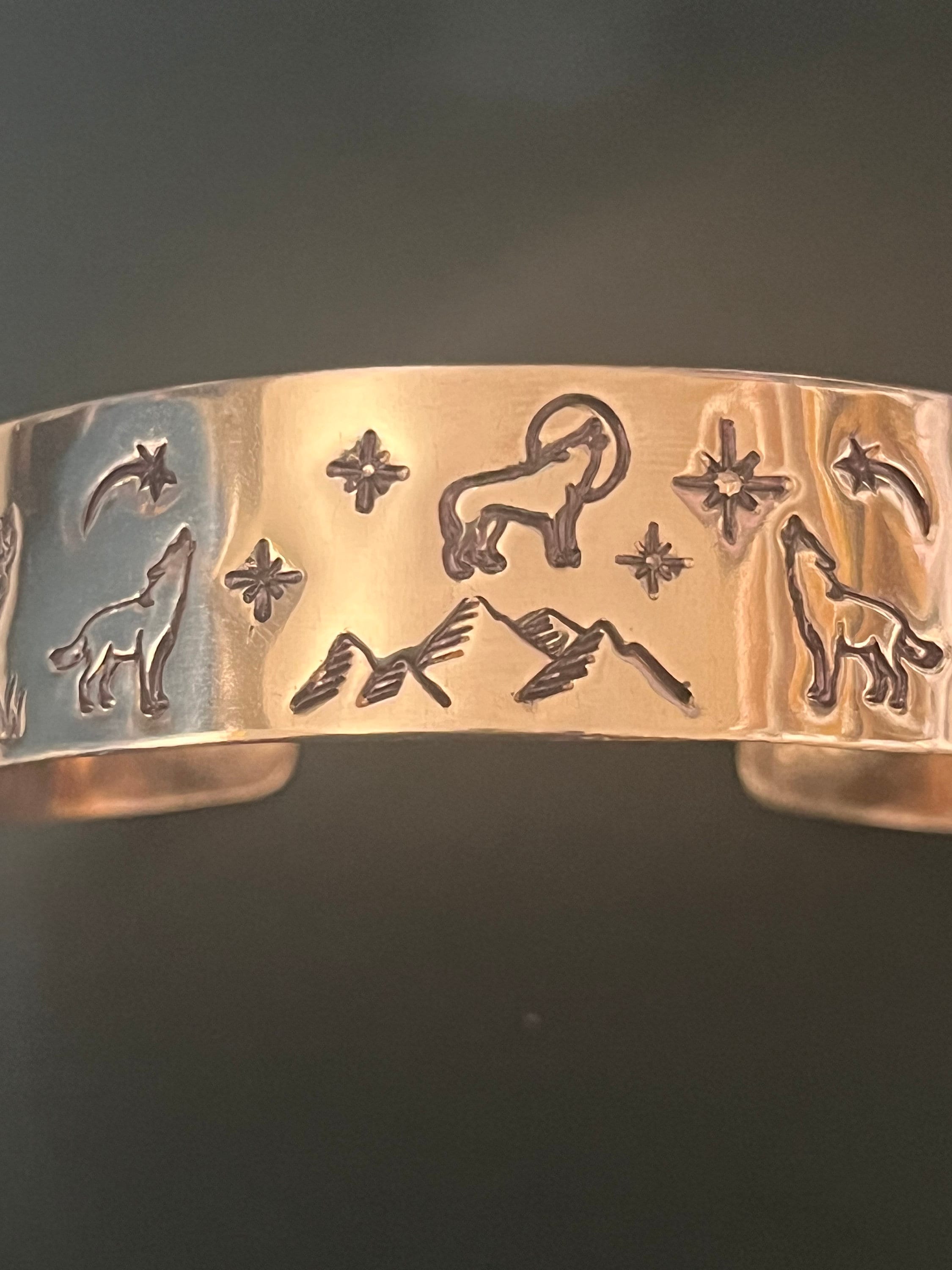 WOLF'S Howling With Owls and Fox on Sides Hand Crafted Solid Copper Bracelet -Mountains-Stars &a